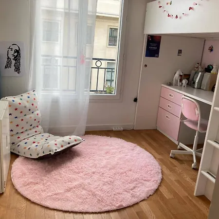 Chaleureux Et Lumineux * Puteaux